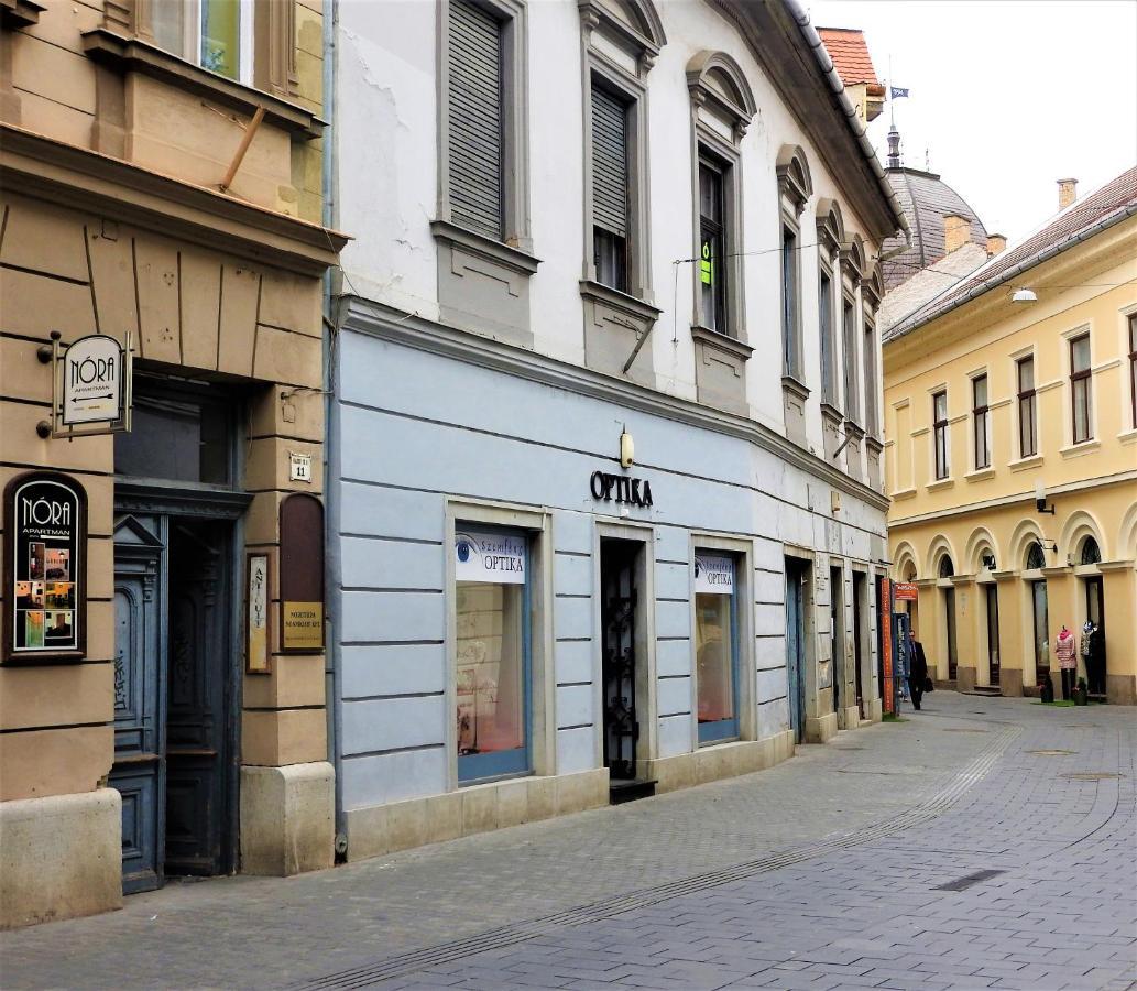 Nora Studio Apartman - Eger Exterior photo