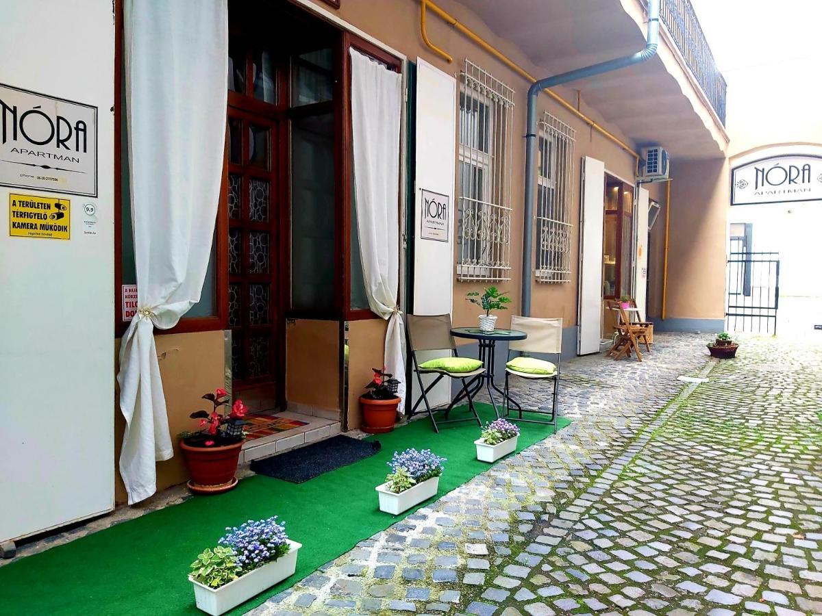 Nora Studio Apartman - Eger Exterior photo